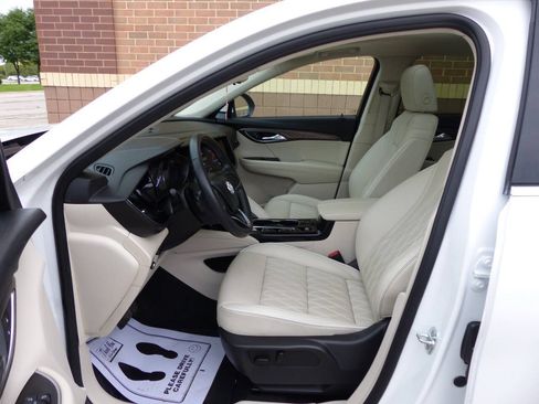 Used 2023 Buick Envision Avenir AWD/4WD image 25
