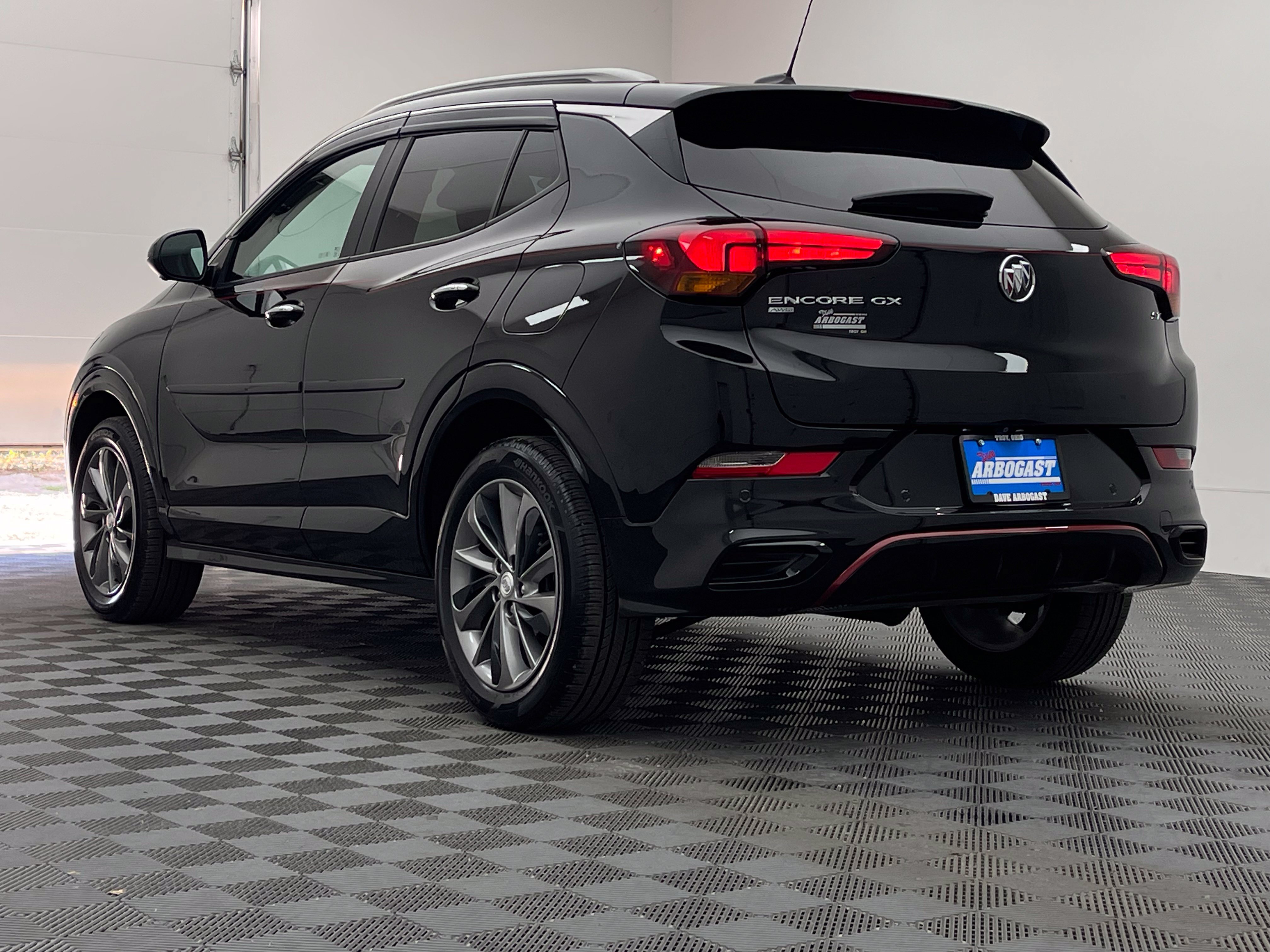 Used 2021 Buick Encore GX Select w/ Advanced Technology Package AWD/4WD image 11