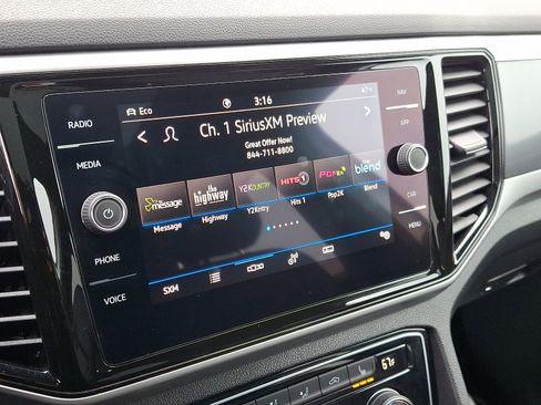 Used 2021 Volkswagen Atlas Cross Sport SEL image 18