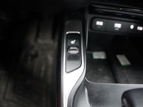 Certified 2023 Kia Sorento X-Line EX AWD/4WD image 6