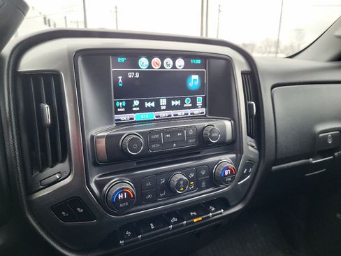 Used 2018 Chevrolet Silverado 1500 LT w/ Rally 2 Edition image 6