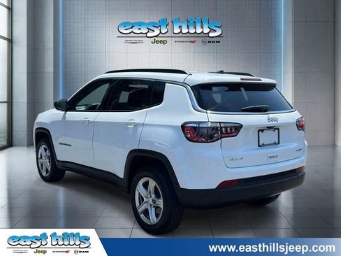 Used 2024 Jeep Compass Latitude AWD/4WD image 4