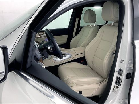 Used 2025 Mercedes-Benz GLS 450 GLS 450 image 17