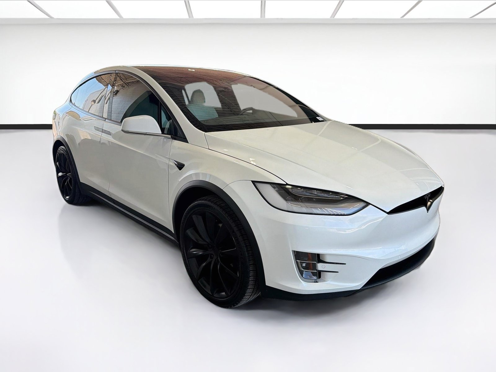 Used 2020 Tesla Model X Performance AWD/4WD image 3