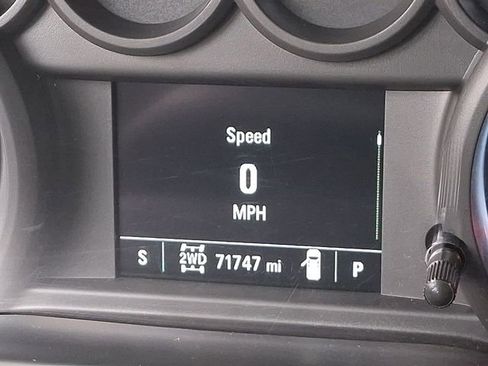 Used 2020 Chevrolet Silverado 1500 Custom w/ Custom Value Package image 23