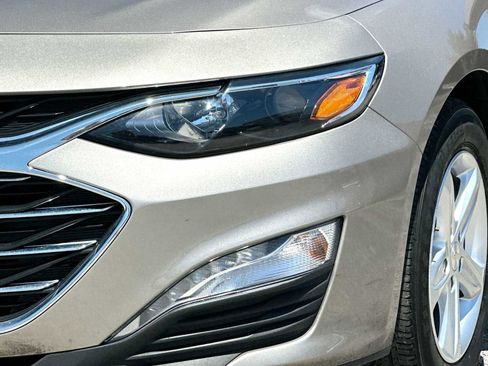 Used 2025 Chevrolet Malibu LT FWD image 16