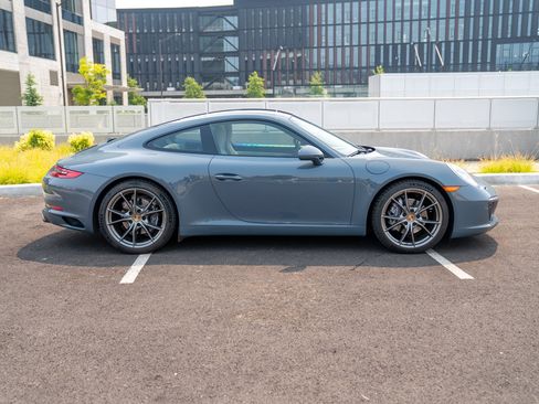 Certified 2017 Porsche 911 Carrera RWD image 8