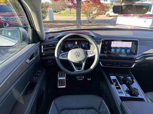New 2026 Volkswagen Atlas SEL Premium R-Line AWD/4WD image 15