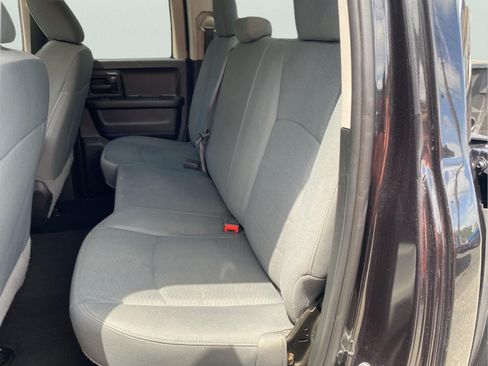Used 2018 RAM 1500 Express AWD/4WD image 31
