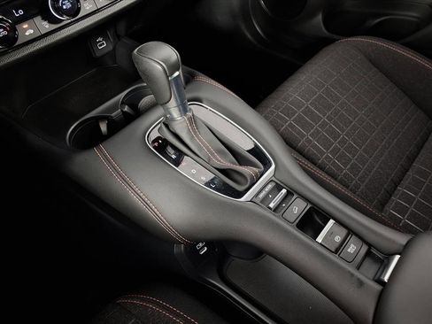 Used 2024 Honda HR-V Sport image 14