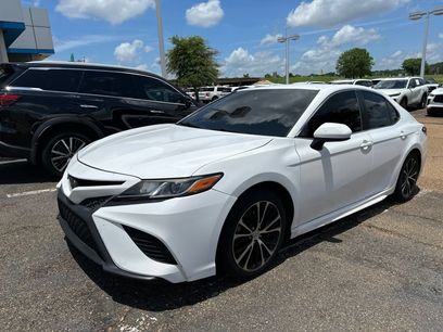 Used 2019 Toyota Camry SE w/ Carpet Mat Package