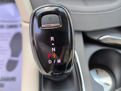 New 2026 Cadillac XT5 Premium Luxury image 9