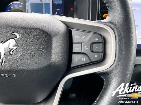 Used 2023 Ford Bronco Badlands image 10