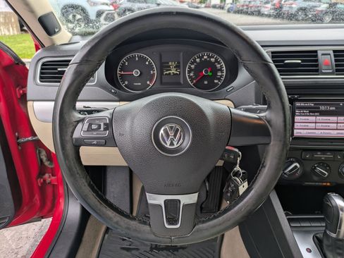 Used 2012 Volkswagen Jetta TDI FWD image 18
