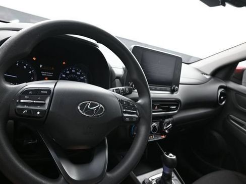 Used 2022 Hyundai Kona SEL FWD image 10