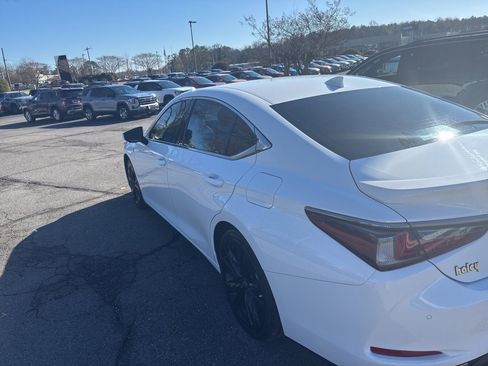 Used 2023 Lexus ES 350 F Sport image 20