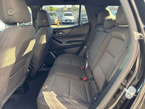 Used 2025 Chevrolet Equinox LT image 25