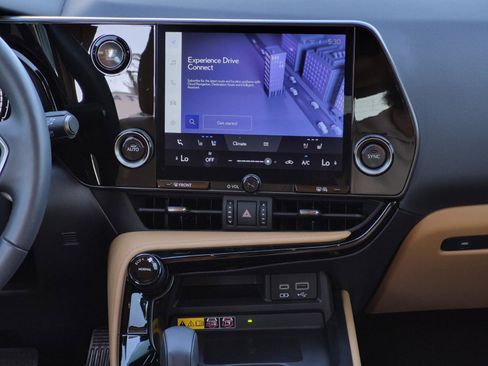 Used 2024 Lexus NX 250 250 Premium image 20