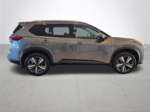 Certified 2025 Nissan Rogue SL AWD/4WD image 7
