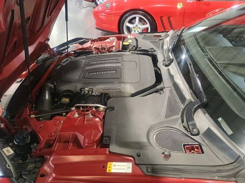 Used 2015 Jaguar F-TYPE Convertible image 34