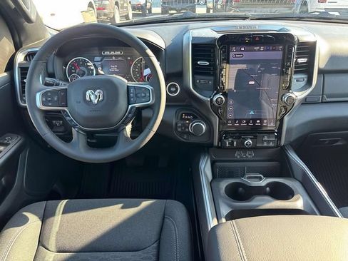 New 2026 RAM 1500 Big Horn AWD/4WD image 7