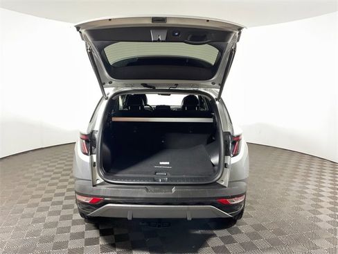 Used 2022 Hyundai Tucson Limited image 14