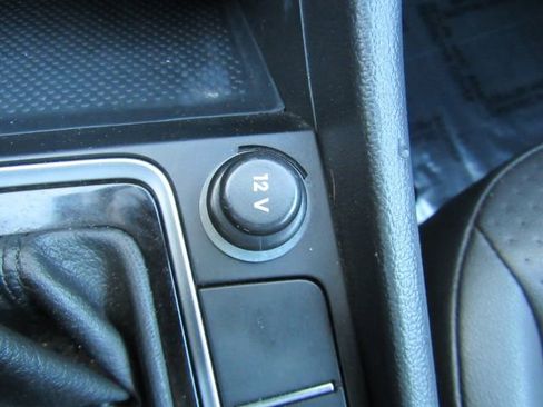 Used 2020 Volkswagen Jetta SE w/ SE Cold Weather Package image 45