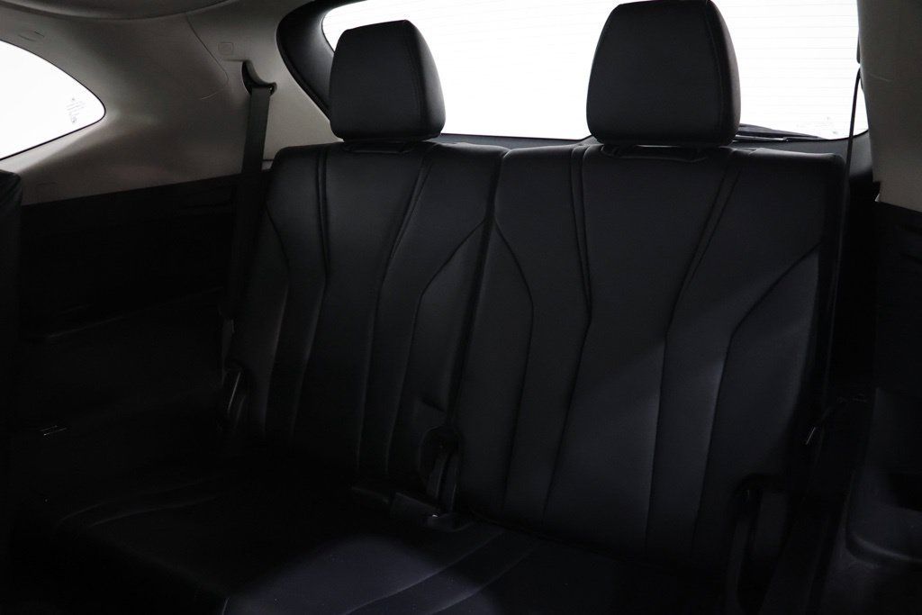 Used 2022 Acura MDX SH-AWD image 32