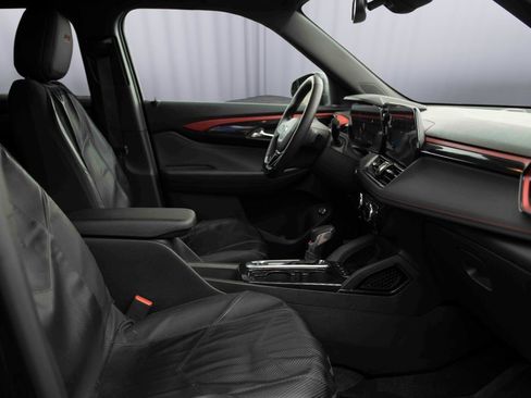 Used 2025 Chevrolet TrailBlazer RS w/ Convenience Package image 15