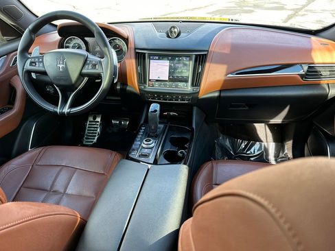 Used 2021 Maserati Levante GranSport image 18