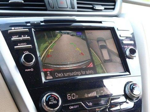Used 2020 Nissan Murano SL w/ Moonroof Package FWD image 16