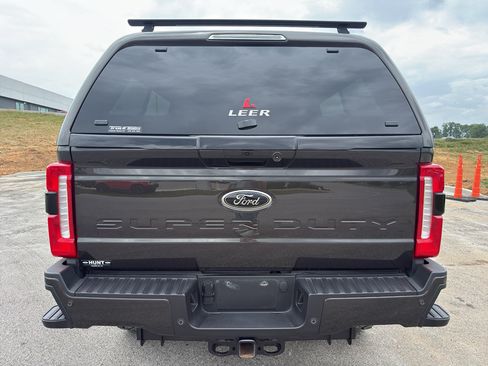 Used 2024 Ford F250 Lariat w/ Lariat Ultimate Package AWD/4WD image 6