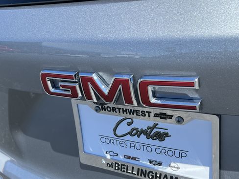 New 2027 GMC Terrain AT4 w/ Convenience Package III AWD/4WD image 8