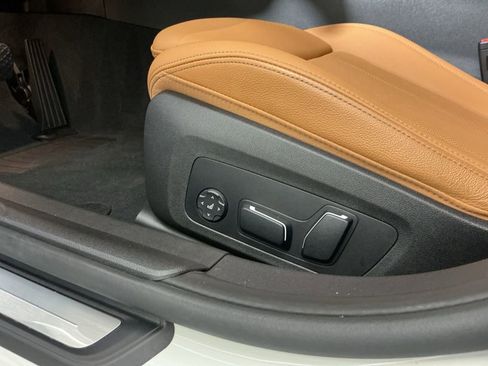 Certified 2024 BMW 330i Sedan w/ Premium Package RWD image 20