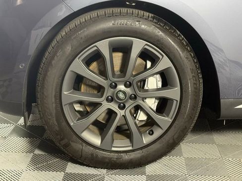 Certified 2025 Land Rover Range Rover Sport SE image 13