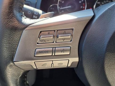 Used 2011 Subaru Outback 2.5i Limited w/ PWR Moonroof Pkg image 13