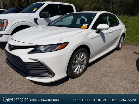Used 2024 Toyota Camry LE w/ Convenience Package image 1