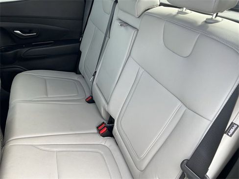 Certified 2025 Hyundai Santa Cruz SEL image 29