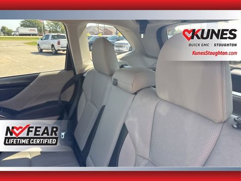 Used 2024 Subaru Forester Limited image 45