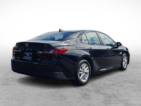 Used 2025 Toyota Camry LE FWD image 6
