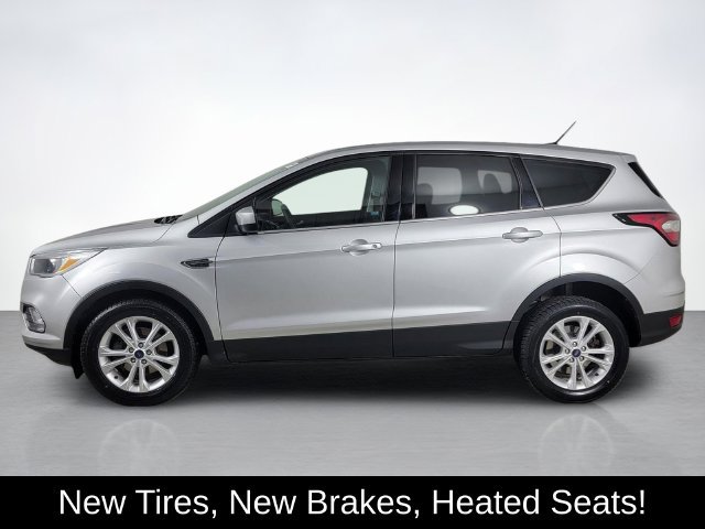 Used 2017 Ford Escape SE w/ SE Cold Weather Package FWD image 6