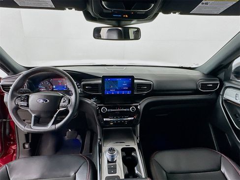 Used 2023 Ford Explorer ST-Line w/ Class IV Trailer Tow Package image 3