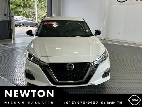 Used 2022 Nissan Altima 2.5 SR FWD image 17