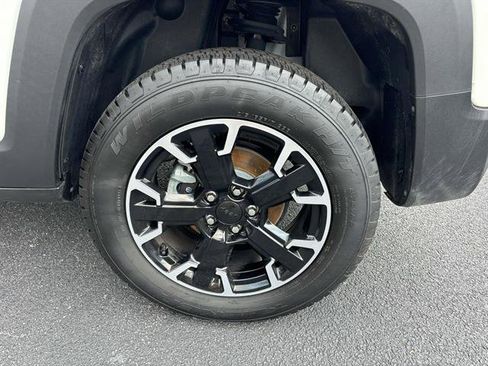 Used 2023 Jeep Renegade Latitude w/ Sun/Sound Group image 7