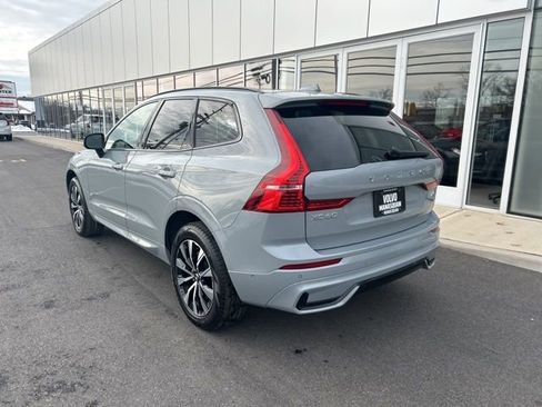 Certified 2025 Volvo XC60 B5 Plus image 3