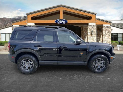 Certified 2021 Ford Bronco Sport Badlands w/ Badlands Package AWD/4WD image 4