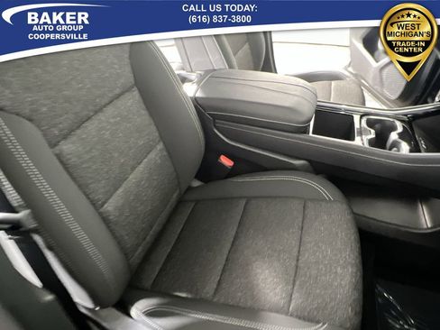 Certified 2025 Chevrolet Traverse LT w/ Sun and Wheel Package image 30