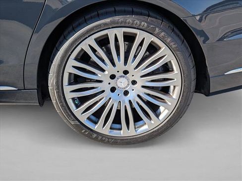 Used 2016 Mercedes-Benz Maybach S 600 image 17