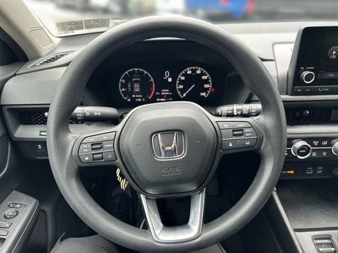 Used 2024 Honda CR-V EX image 16