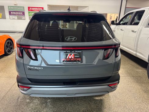 Used 2025 Hyundai Tucson SEL FWD image 6